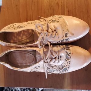 Latigo Leather & Lace Shoes size 7.5/38